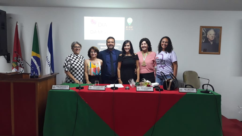 Mulheres empreendedoras de Baixo Guandu recebem Medalha “Madame Albertina Holz”.